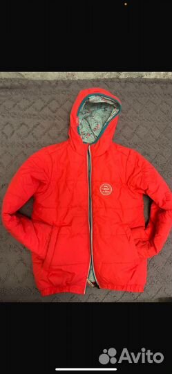 Зимние куртки и пуховики