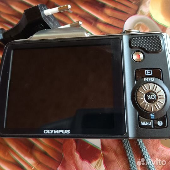 Цифровой фотоаппарат Olympus sz-10