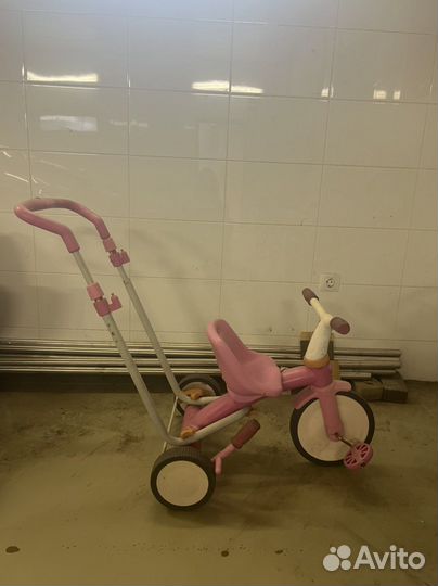 Детский трехколесный велосипед