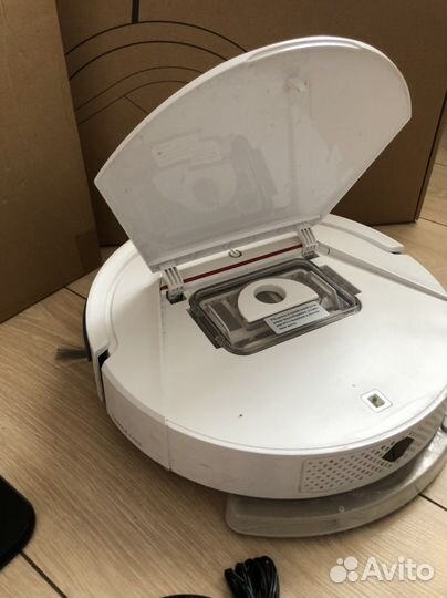 Робот пылесос midea