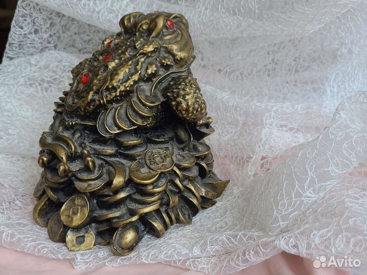 Денежная лягушка (статуэтка) из металла