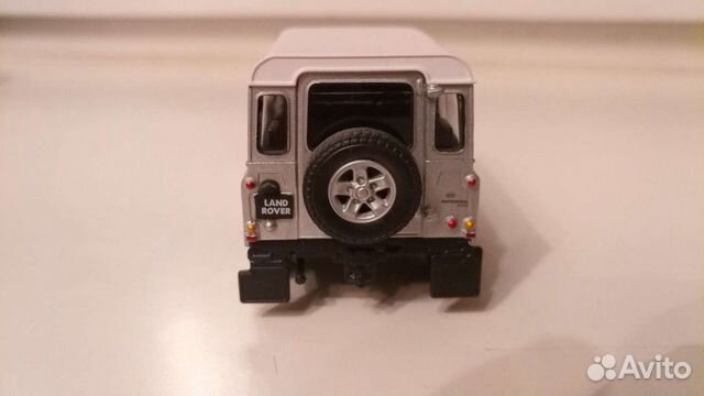 Land Rover Defender 110 1/43