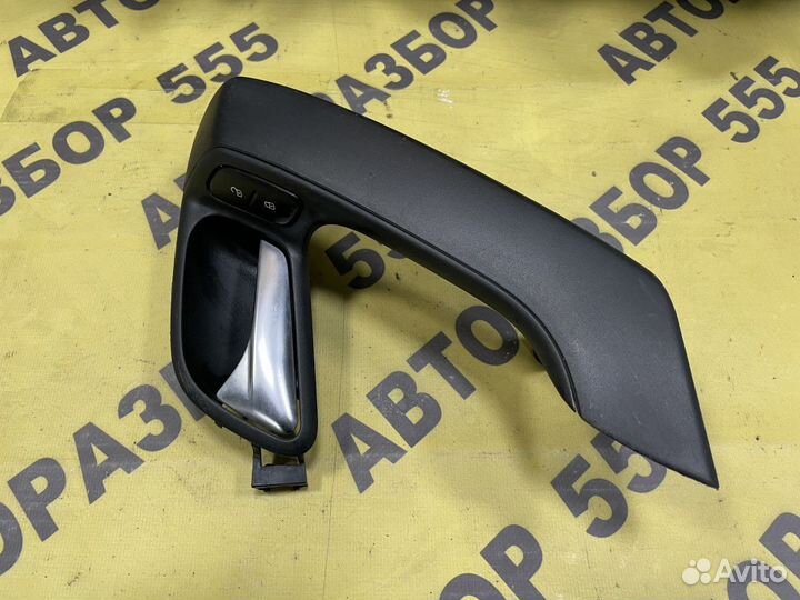 Ручка передняя левая внутренняя VW Polo