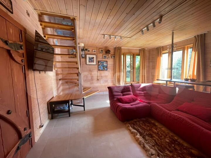 Дом 150 м² на участке 8 сот.