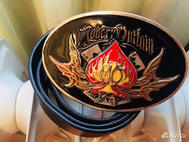 Ремень с бляхой