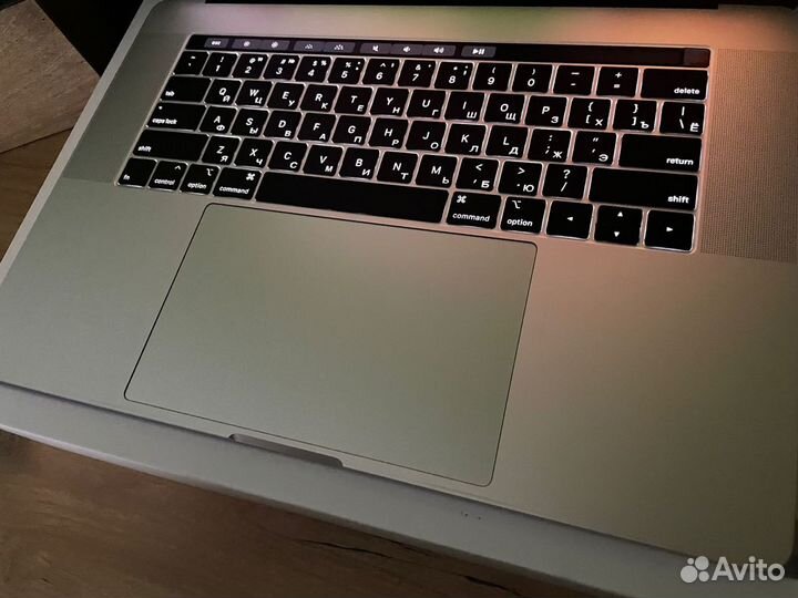 Macbook pro 15 2019 i7-16-512-6 ядер