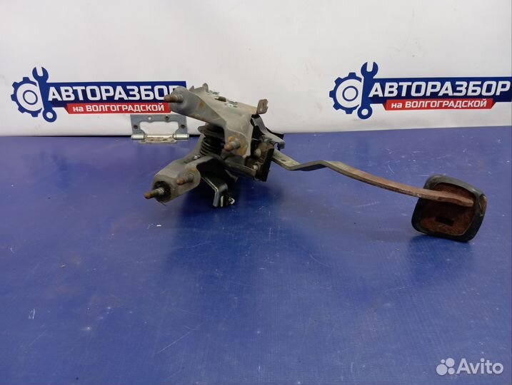 Педаль сцепления Opel Vectra B