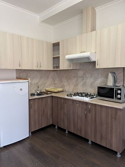 2-к. квартира, 80 м², 2/3 эт.
