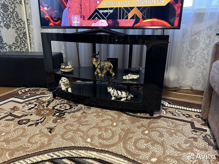 Тумба под телевизор