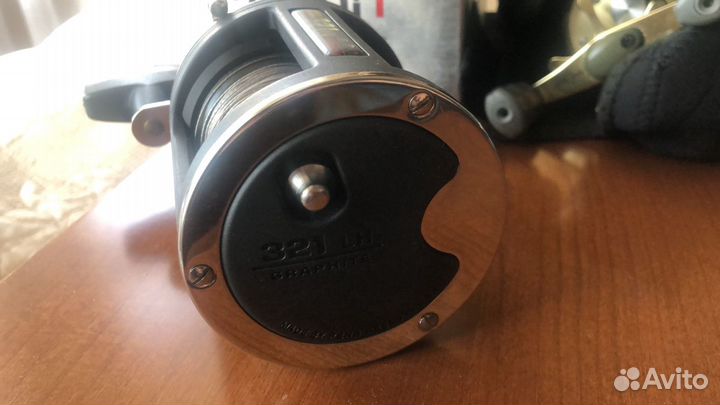 Катушка Graphite 321 LH