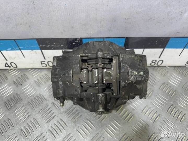 Б/У Суппорт тормозной задний правый W220 W2#004