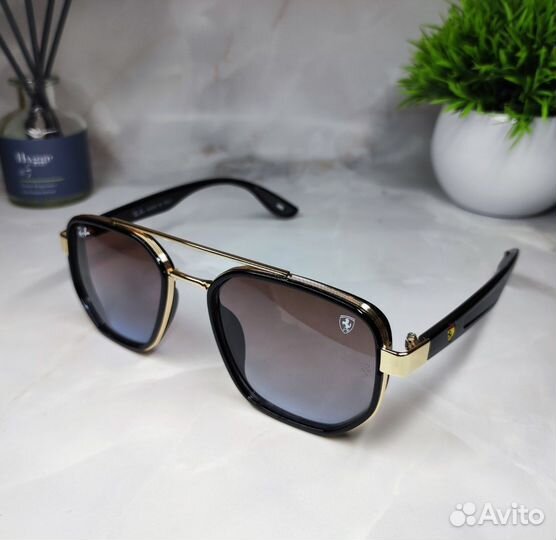 Солнцезащитные очки Ray Ban (хит сезона)