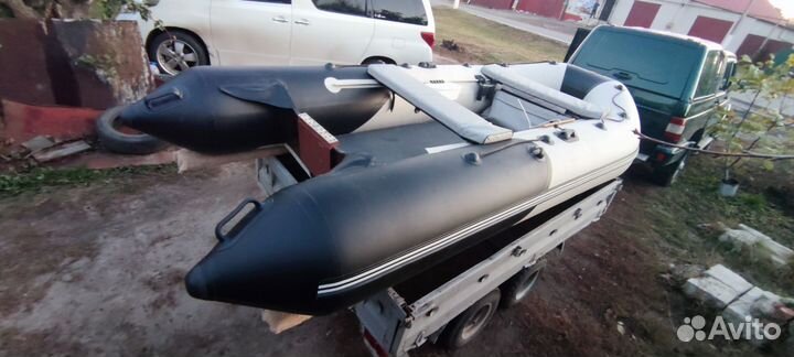 Лодка riviera 3600 ск