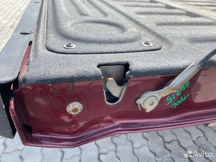 Замок двери багажника правый Dodge Ram DJ EKG 2011