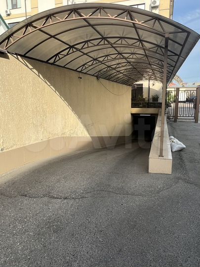 Машиноместо, 16 м²