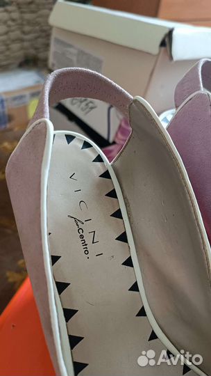 Босоножки 40