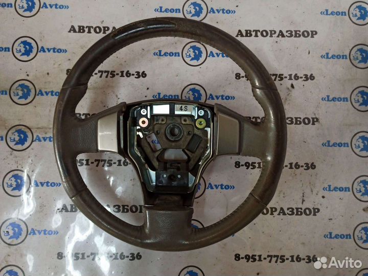 Руль Nissan Skyline v35