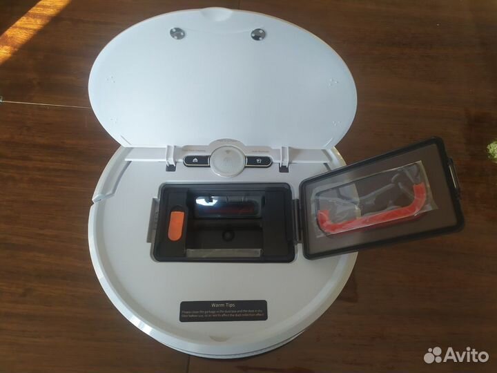 Робот-пылесос B2-002