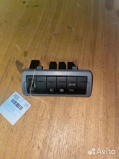 Блок кнопок (подсветка, TSC, корректировка фар)