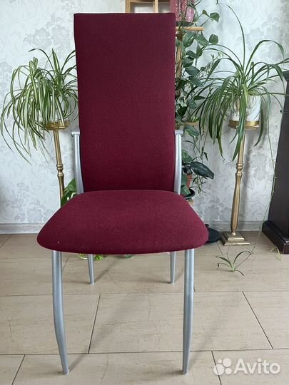 Стул мягкий бордовый