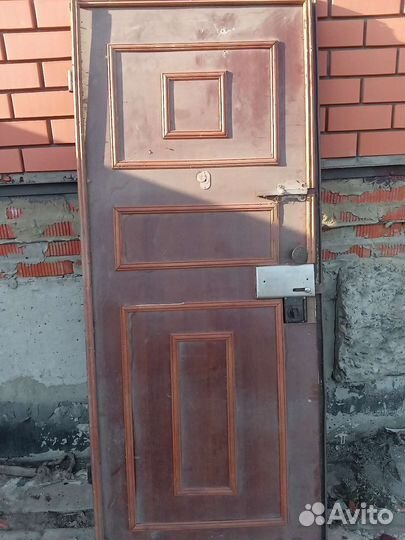 Дверь входная металлическая