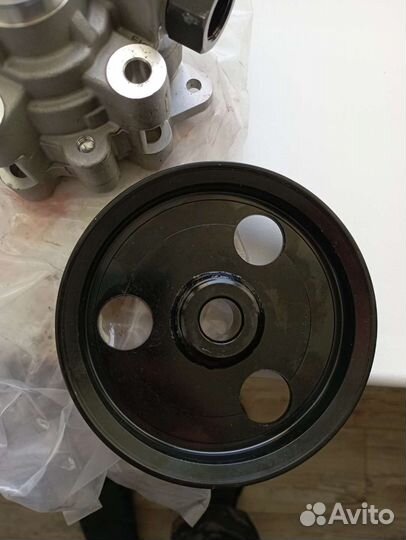 Насос гур для OM642, Jeep Grand Cherokee WK/WH