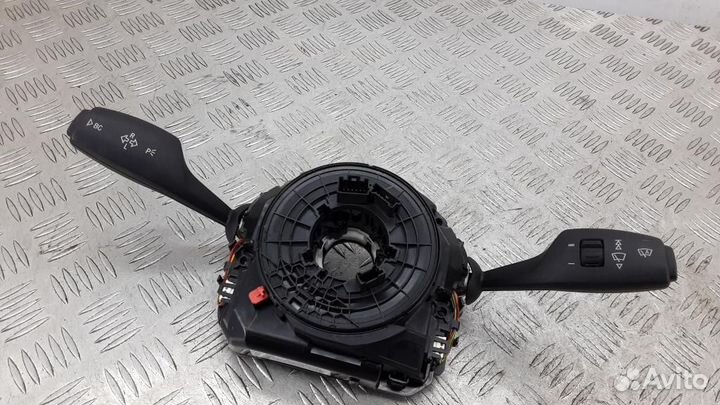Переключатель поворотов подрулевой BMW 5-Series