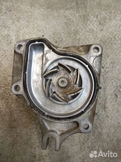 Помпа Мазда 3 BL Z6