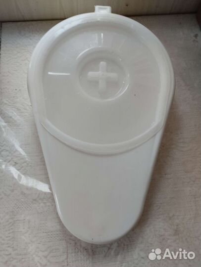 Утка медицинская. Судно подкладное