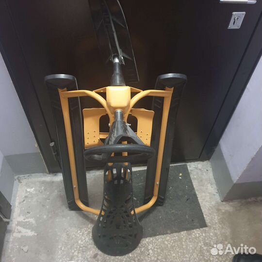 Детский снегокат бу