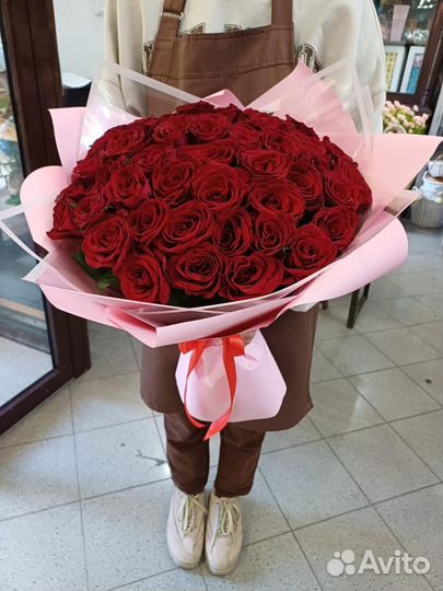 Розы 21,35,51,101 Эквадор доставка волгоград