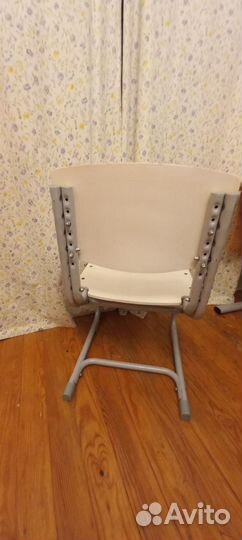 Продам растущую парту и растущий стул