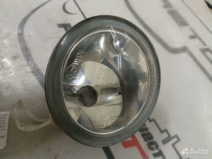 Туманка toyota. sienta vitz voxy wish yaris yaris verso ANE10G ANE11W. ZNE14G ZZE122N ZZE124N ZZT240