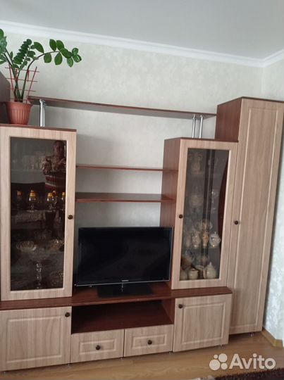 Стенка в гостиную со шкафом