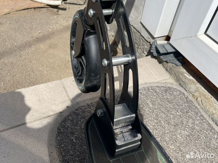 Самокат Giro 210