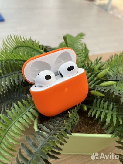 Чехол силиконовый на AirPods 3