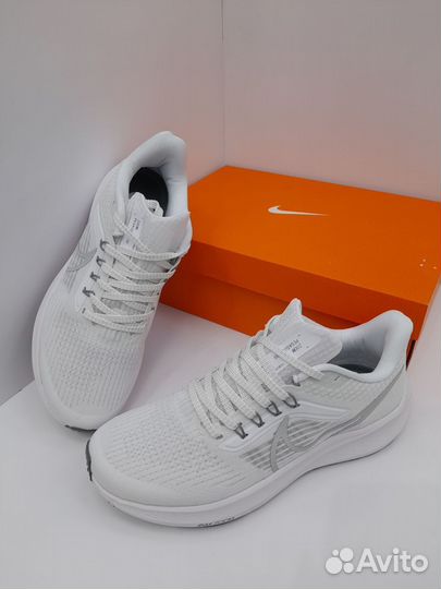 Кроссовки Nike Pegasus мужские белые