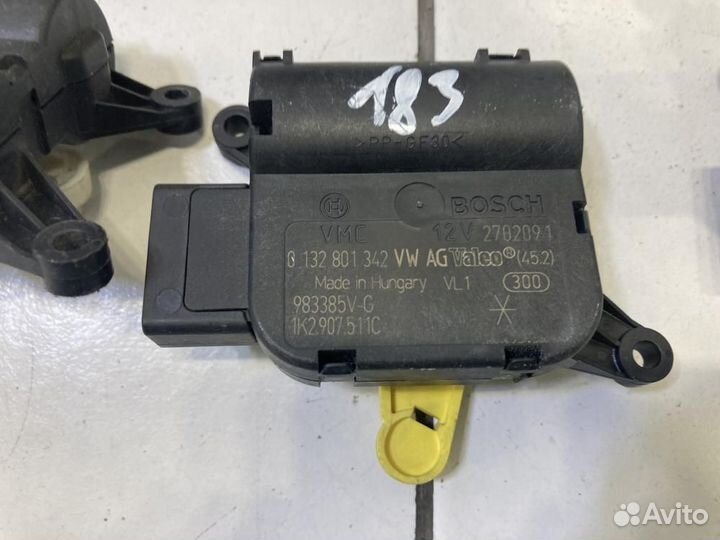 Сервопривод заслонок печки Volkswagen Tiguan 5N1 2