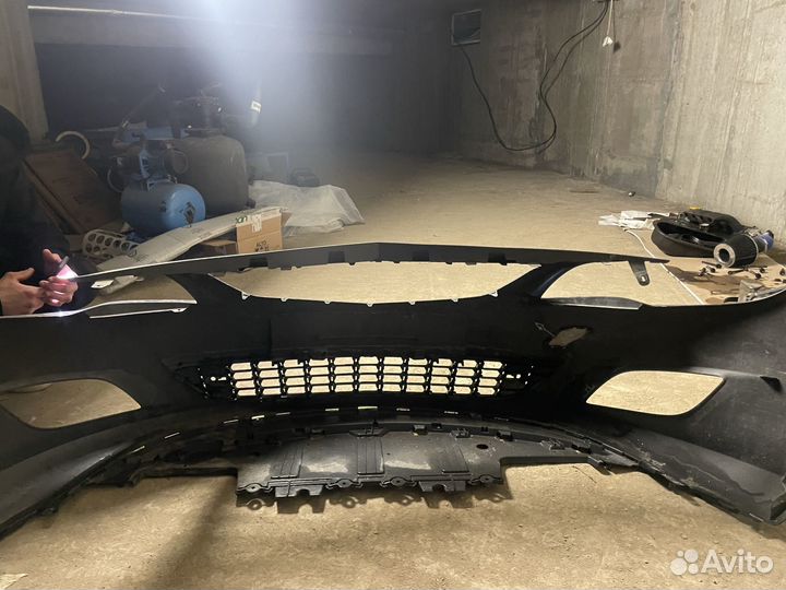 Передний бампер на opel astra j