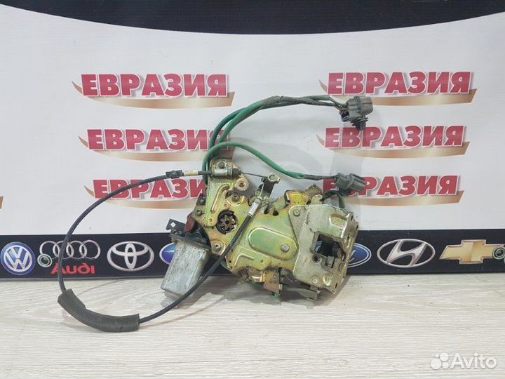 Замок двери задний левый Honda Stepwgn RF7 K20A