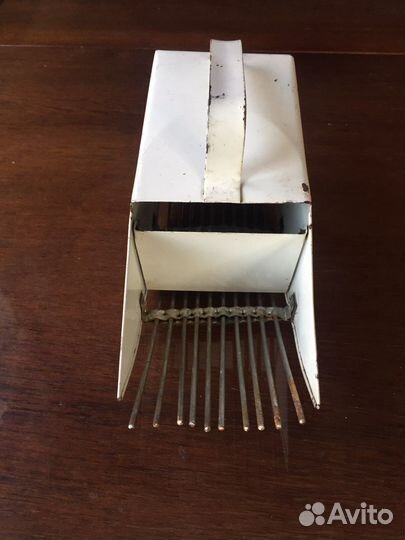 Комбайн для сбора ягод СССР