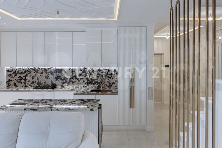 4-к. квартира, 202 м², 4/4 эт.