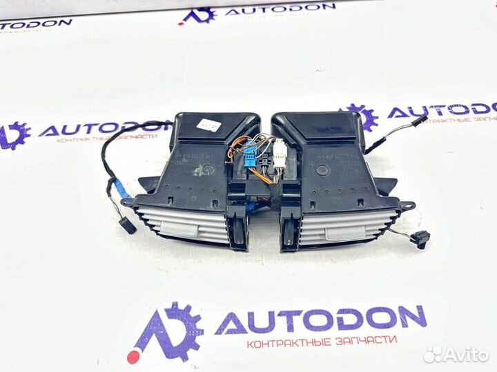 Дефлектор обдува центральный Mercedes E-Класс W212