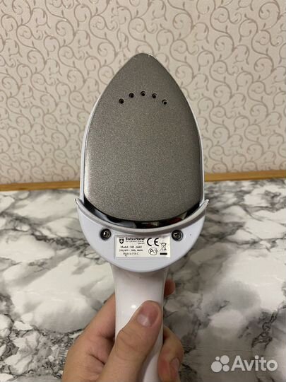 Паровой утюжок-отпариватель SwissHome