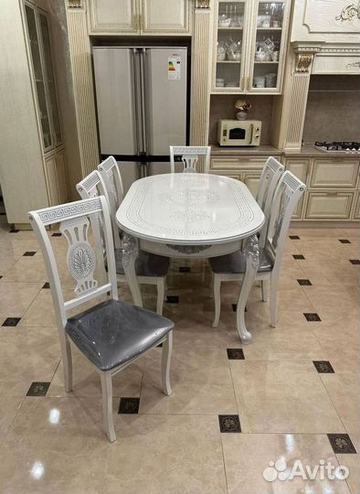 Комплект стол и стулья