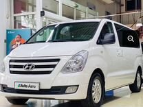Hyundai H-1 2.5 AT, 2015, 182 000 км, с пробегом, цена 2 250 000 руб.