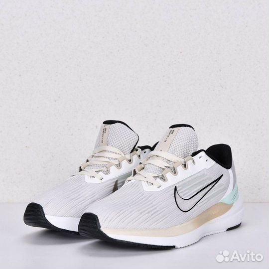 Кроссовки Nike Zoom Winflo