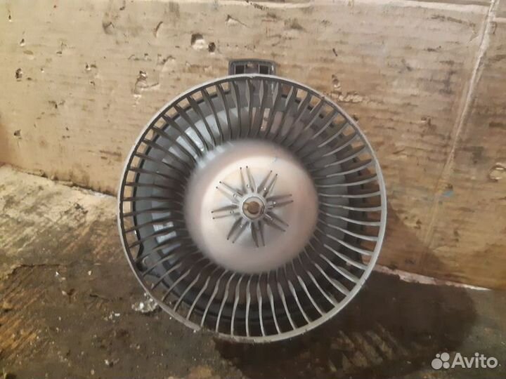 Моторчик отопителя Honda Accord