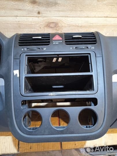 Торпедо Volkswagen Golf