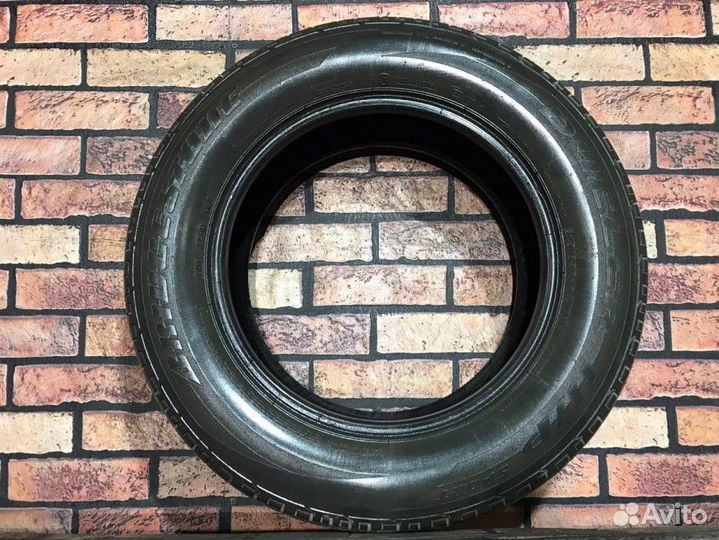 Bridgestone Dueler H/P Sport 215/65 R16